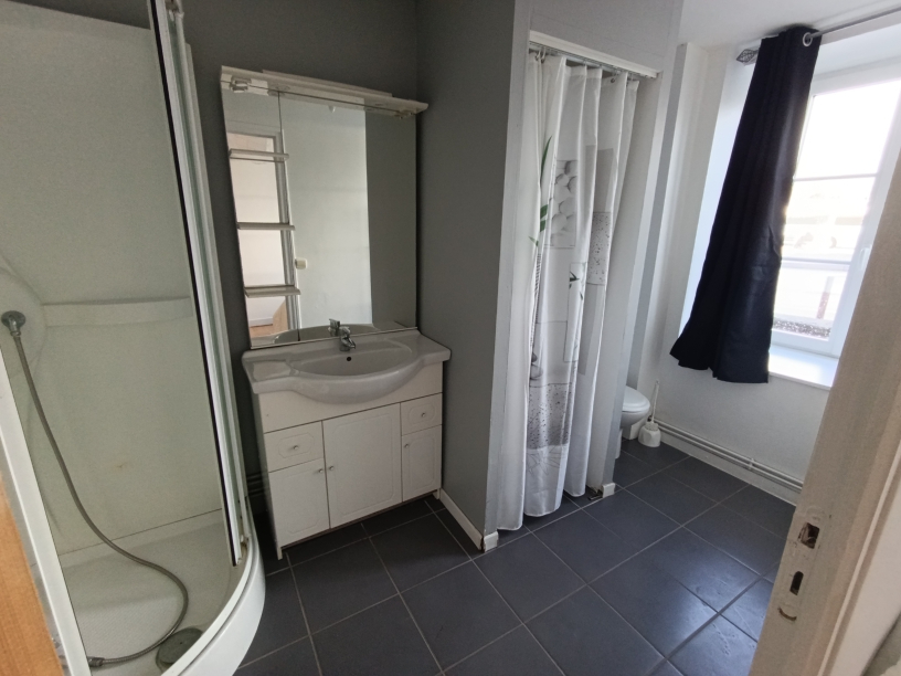 Photo T2 meublé - Proche Gare image 3/4