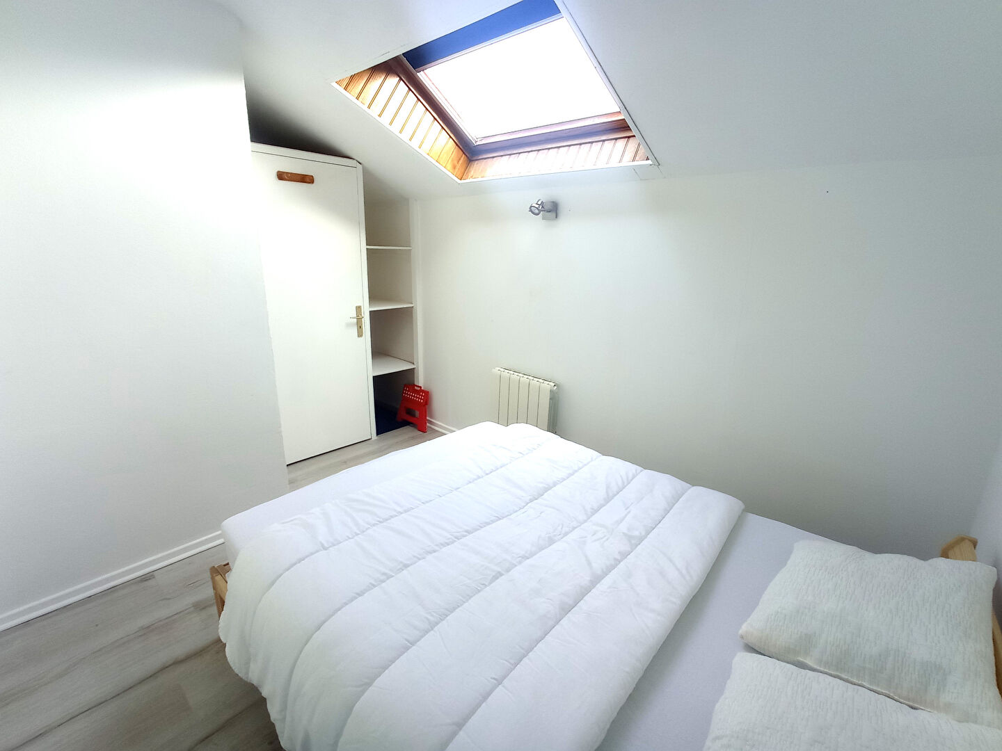 Photo LOCATION APPARTEMENT F2 MEUBLE MOUREUILLE / SAINT ELOY LES MINES image 3/5