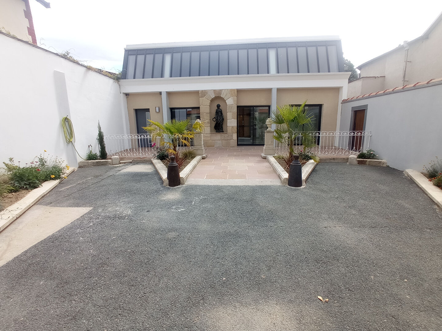 Agence immobilière de 
 ELYSE AVENUE - ELYSE AVENUE Montluçon 
