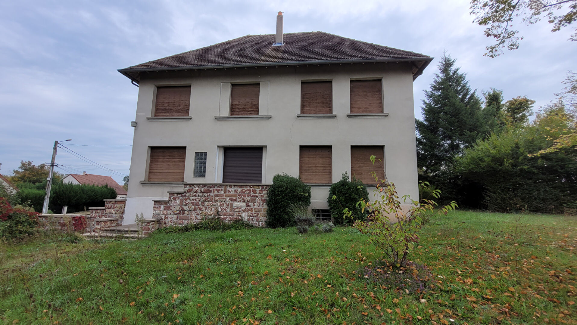 VENTE Maison Villefranche D Allier 8 pièce(s) 215 m2