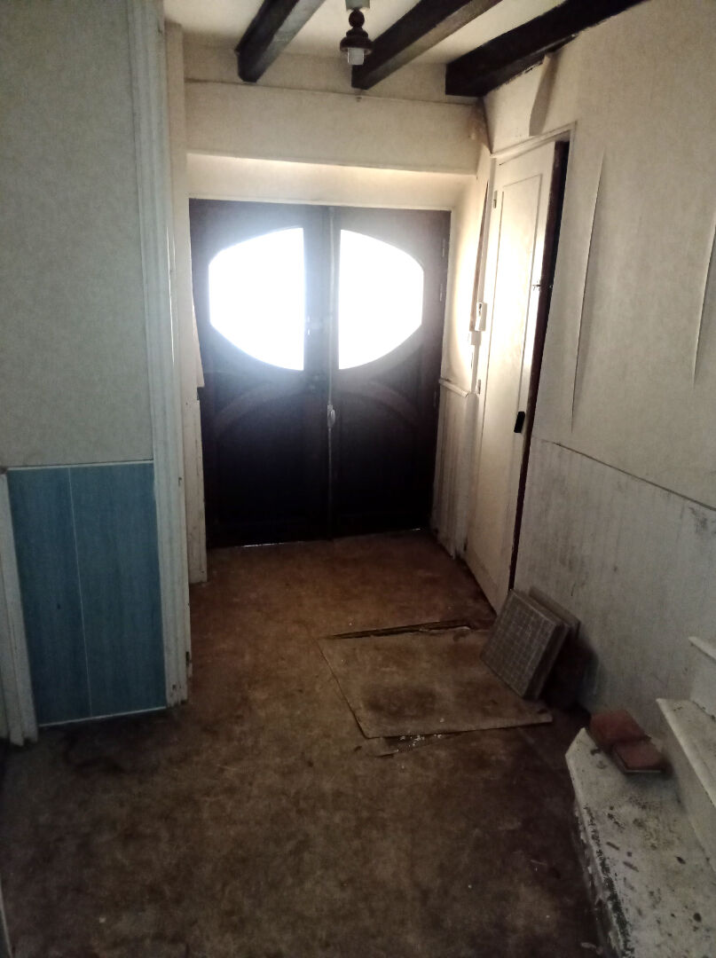 Photo MAISON A VENDRE A RENOVER  DESERTINES image 2/6