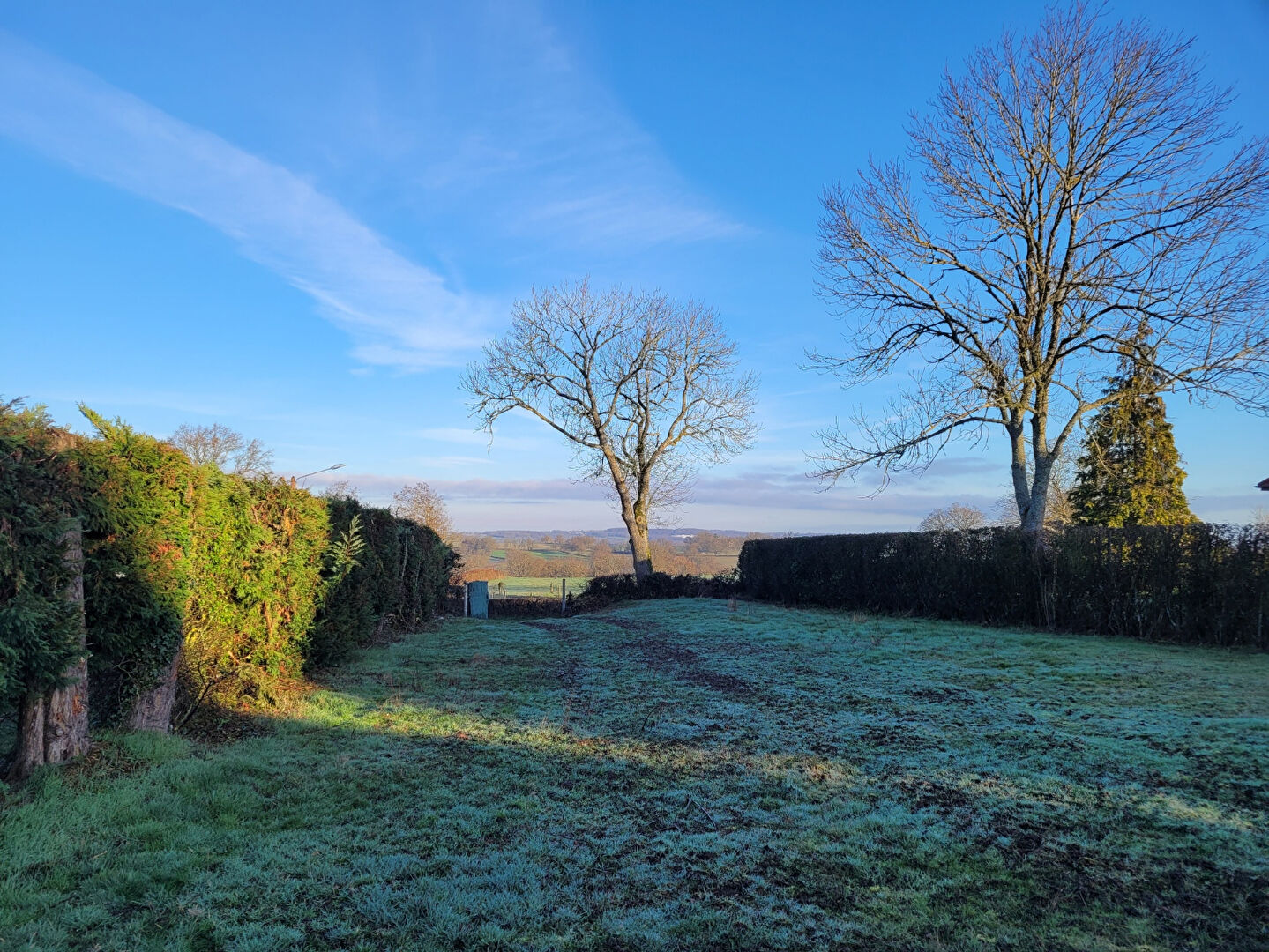 Photo TERRAIN 1 618 M² A 15 MIN. DE ST POURCAIN image 5/6