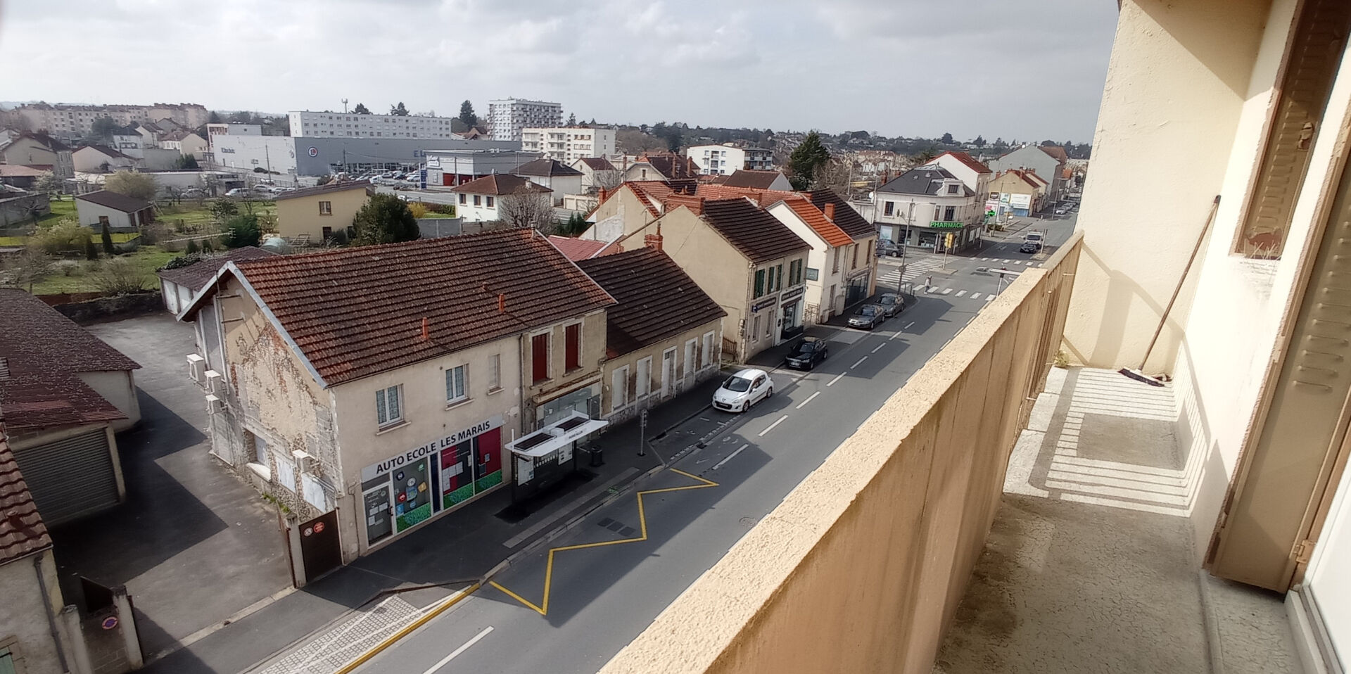 Agence immobilière de 
 ELYSE AVENUE - ELYSE AVENUE Montluçon 
