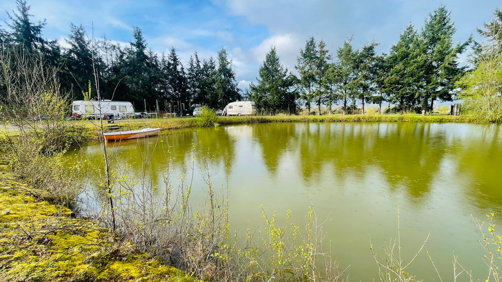 Photo Terrain de loisirs Domérat avec Étang image 4/6