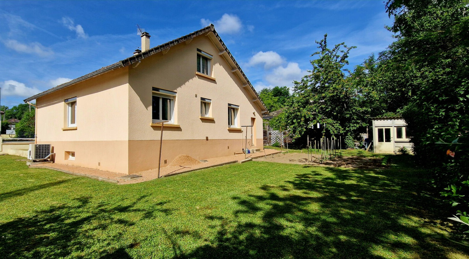 Agence immobilière de 
 ELYSE AVENUE - ELYSE AVENUE Montluçon 
