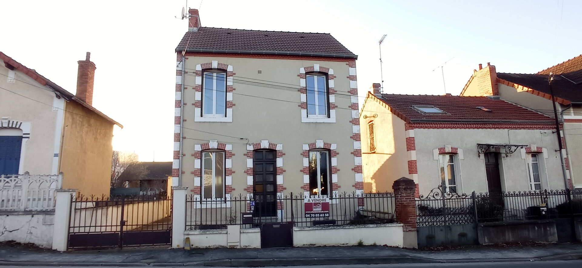 Agence immobilière de 
 ELYSE AVENUE - ELYSE AVENUE Montluçon 
