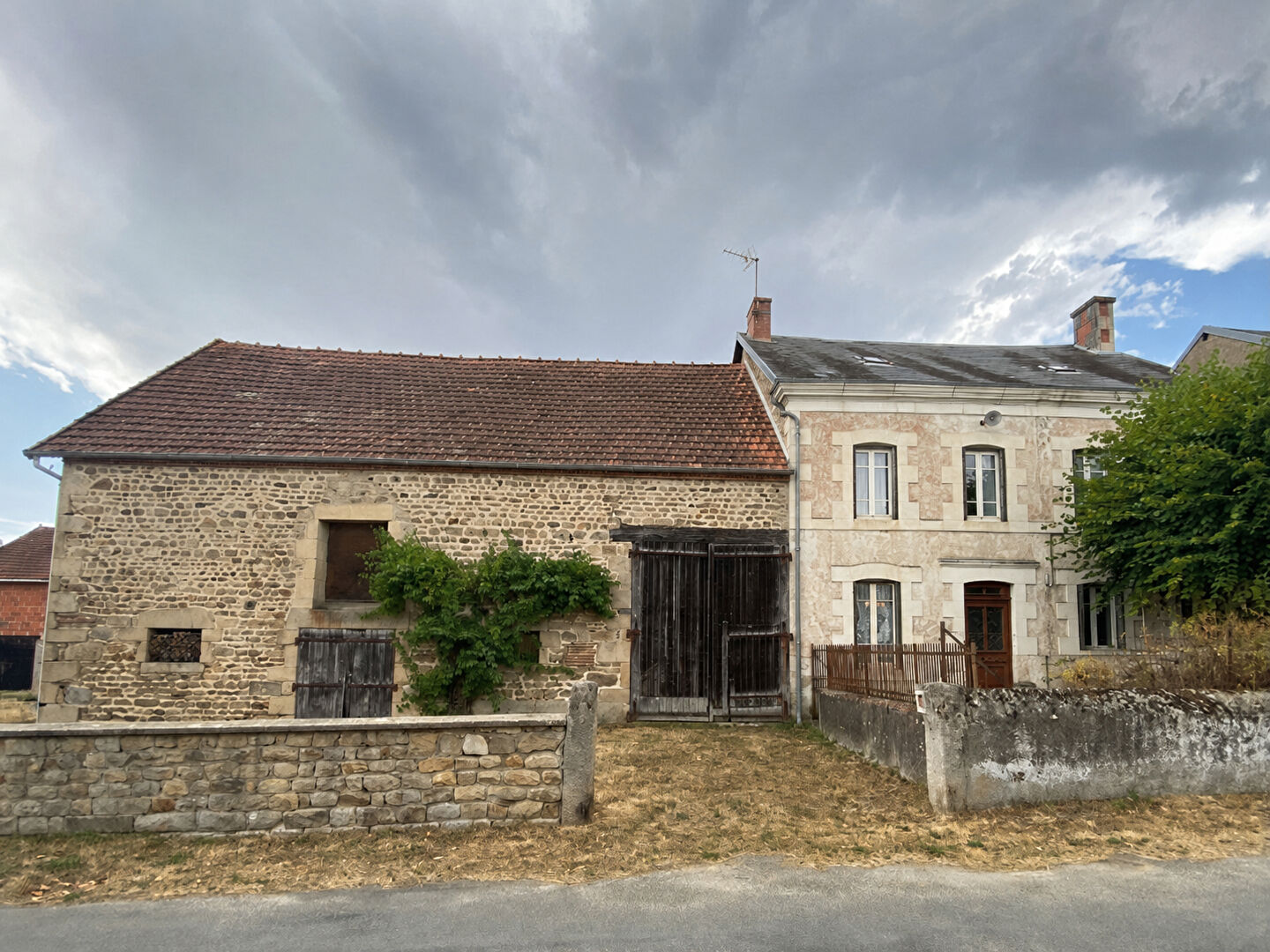 Agence immobilière de 
 ELYSE AVENUE - ELYSE AVENUE Montluçon 
