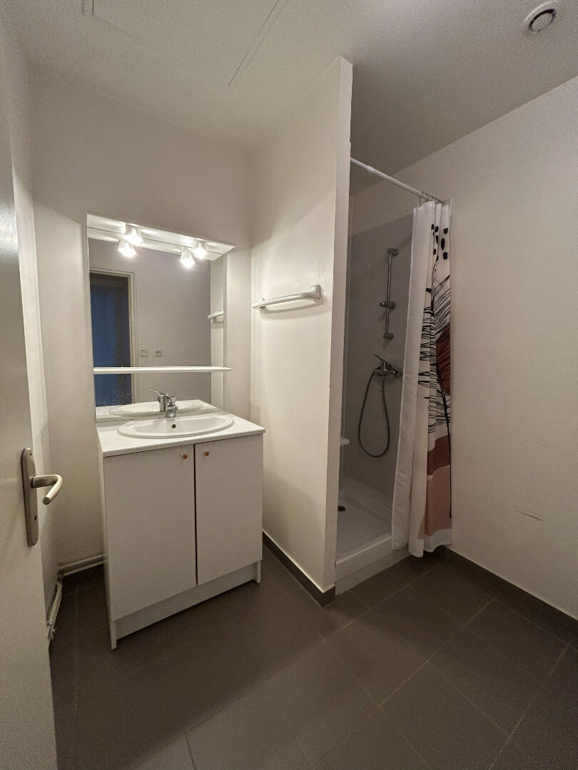 Photo Appartement - 3 pièce(s) - 82 m2 image 4/6