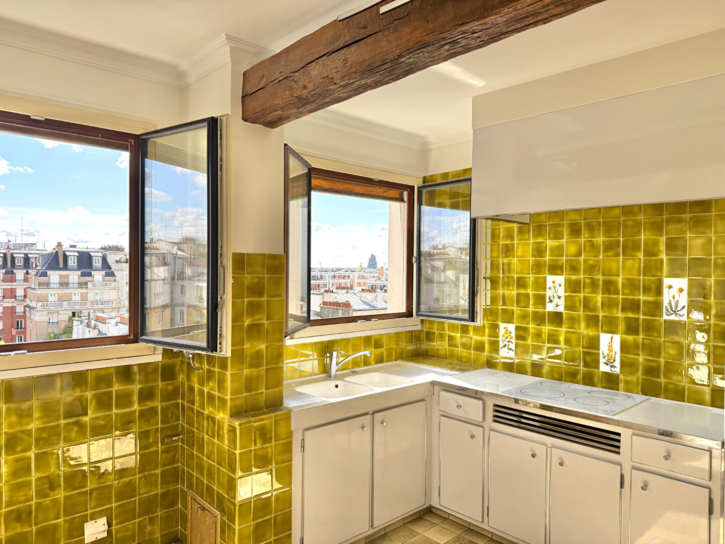 Photo APPARTEMENT FAMILIAL 5 pièces  96.20 m2 avec BALCON-PARKING-CAVE image 4/6