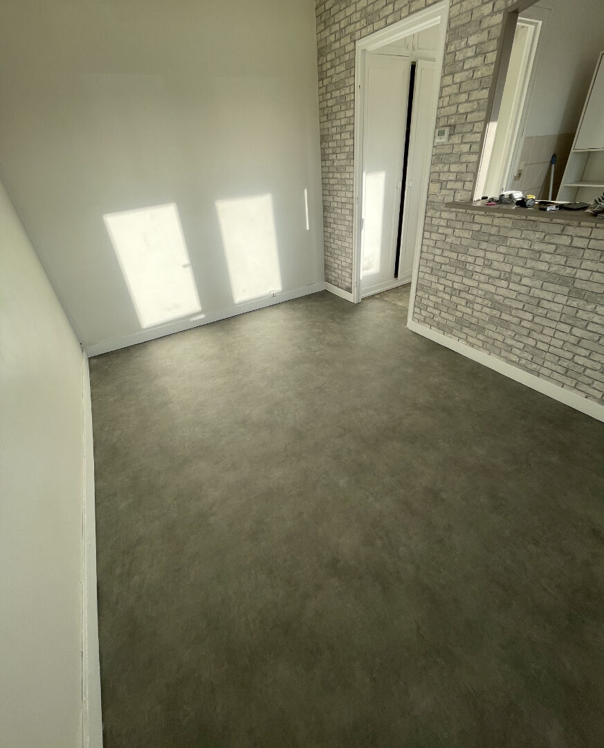 Photo Appartement Crepy En Valois 2 pièce(s) 30.17 m2 image 1/3