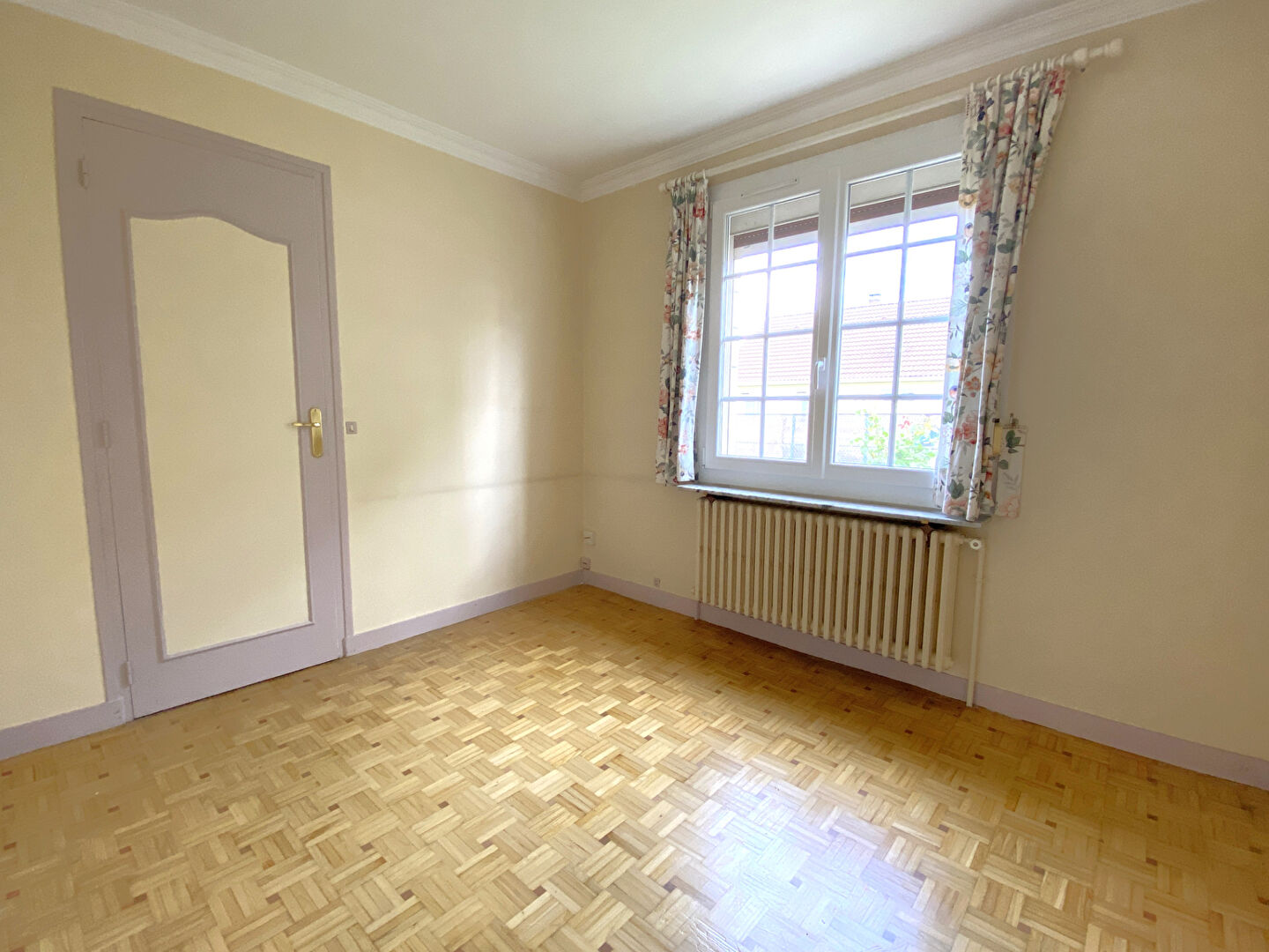 Photo Maison Crepy En Valois 6 pièce(s) 110 m2 image 4/6