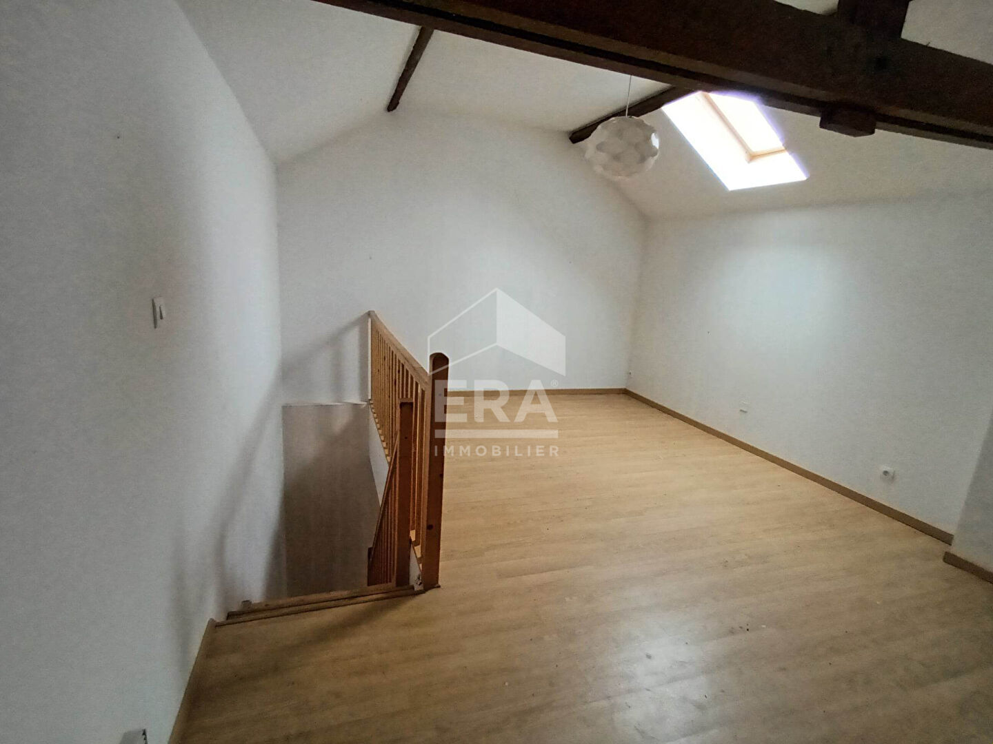 Photo Immeuble Calonne Ricouart 7 pièce(s) 300 m2 image 6/6