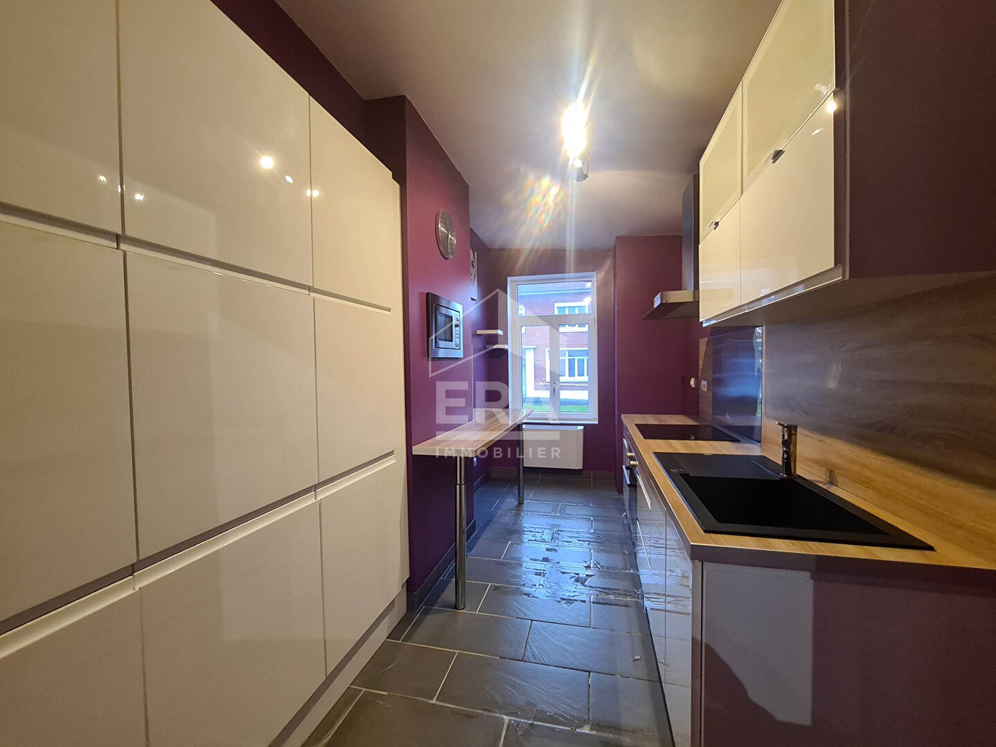 Photo Maison Bruay La Buissiere 5 pièce(s) 139 m2 image 1/6