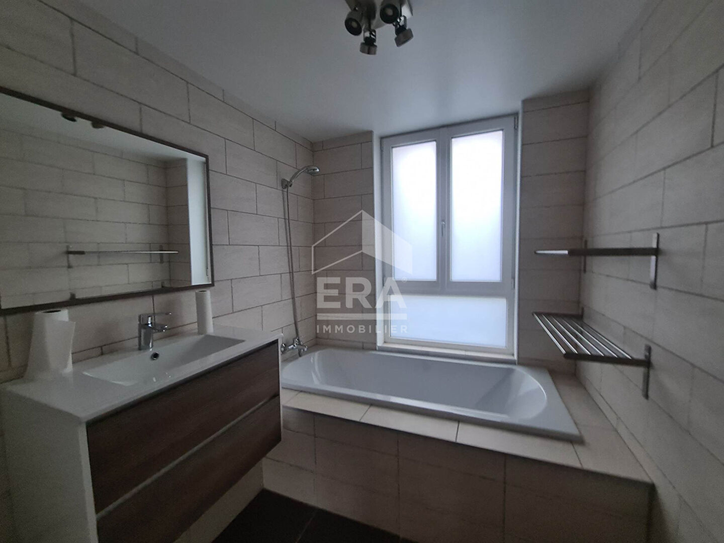 Photo Maison Bruay La Buissiere 5 pièce(s) 139 m2 image 3/6