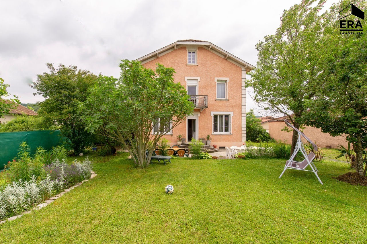 Maison avec jardin à vendre 4 chambres NeuvillesurAin 01160