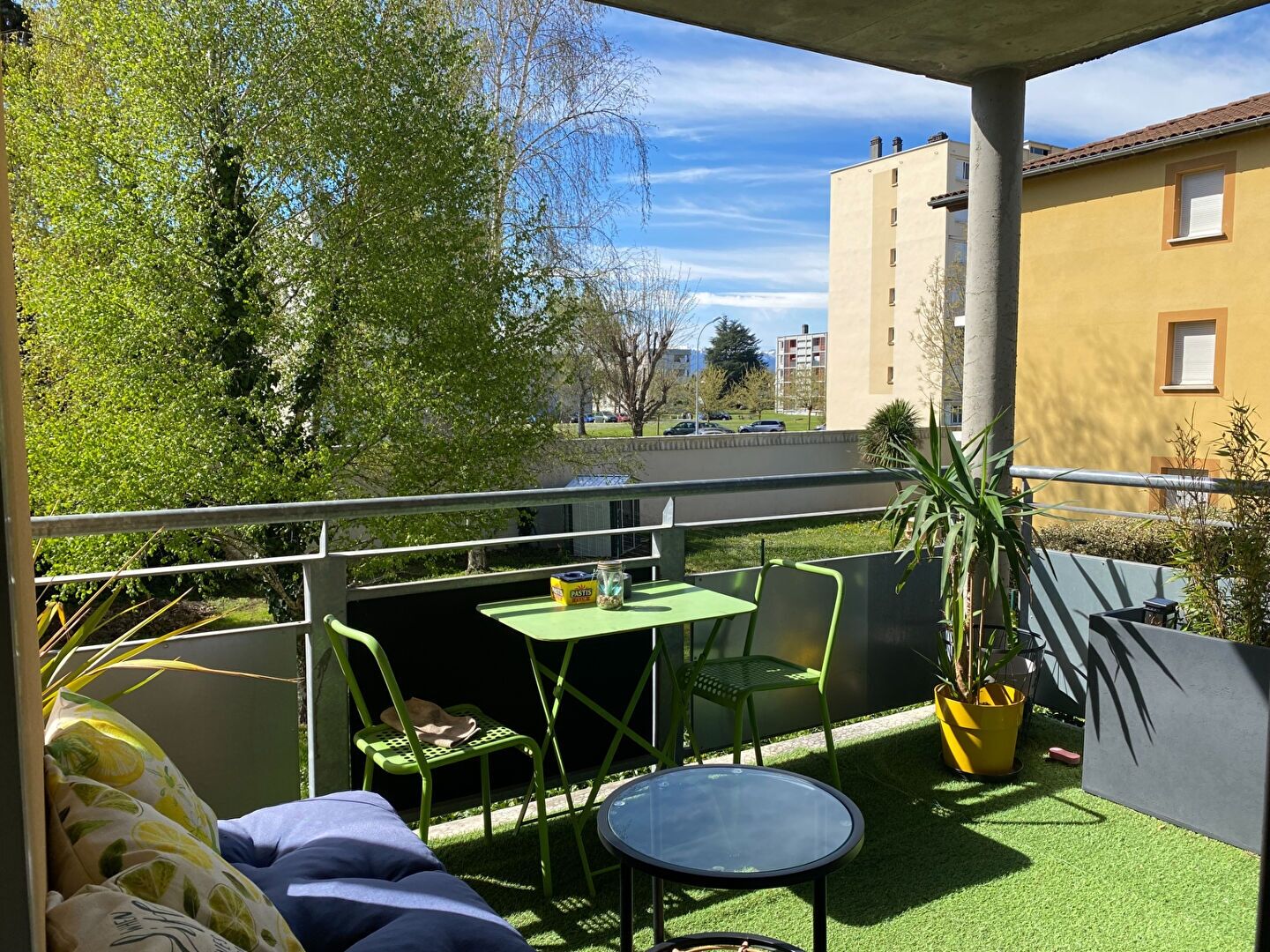 Appartement T3 Tarbes avec double terrasse et garage