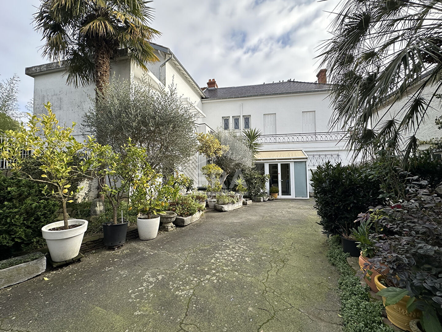 Ensemble immobilier de caractère au coeur du centre-ville