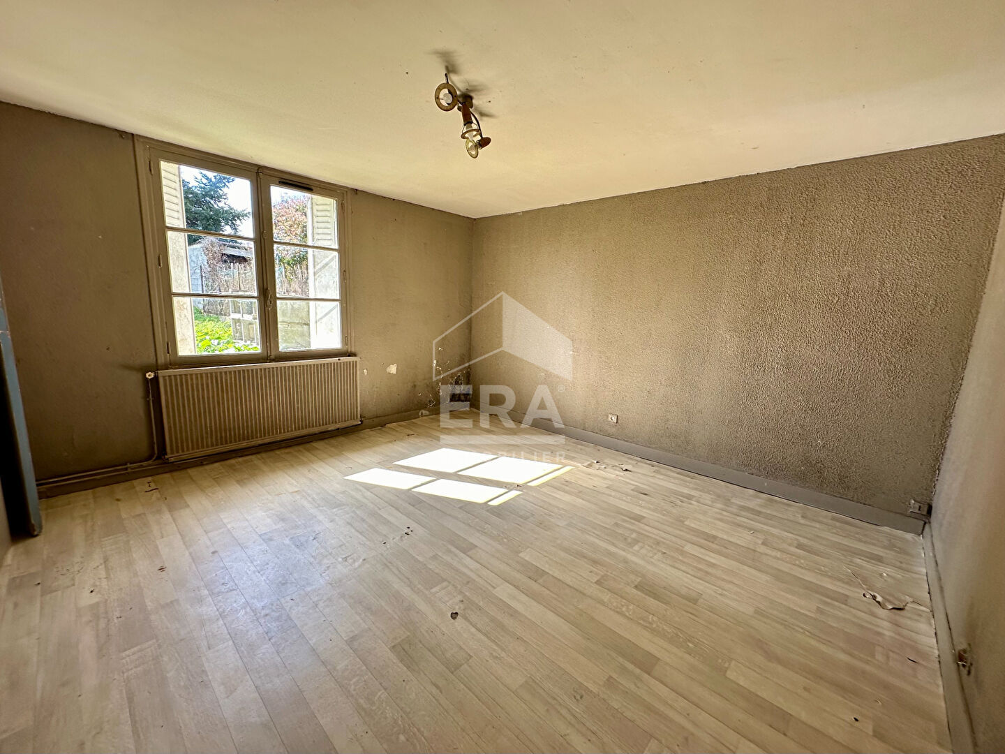 Photo Maison familiale à rénover dans une copropriété bénévole 131.27 m2 image 4/6