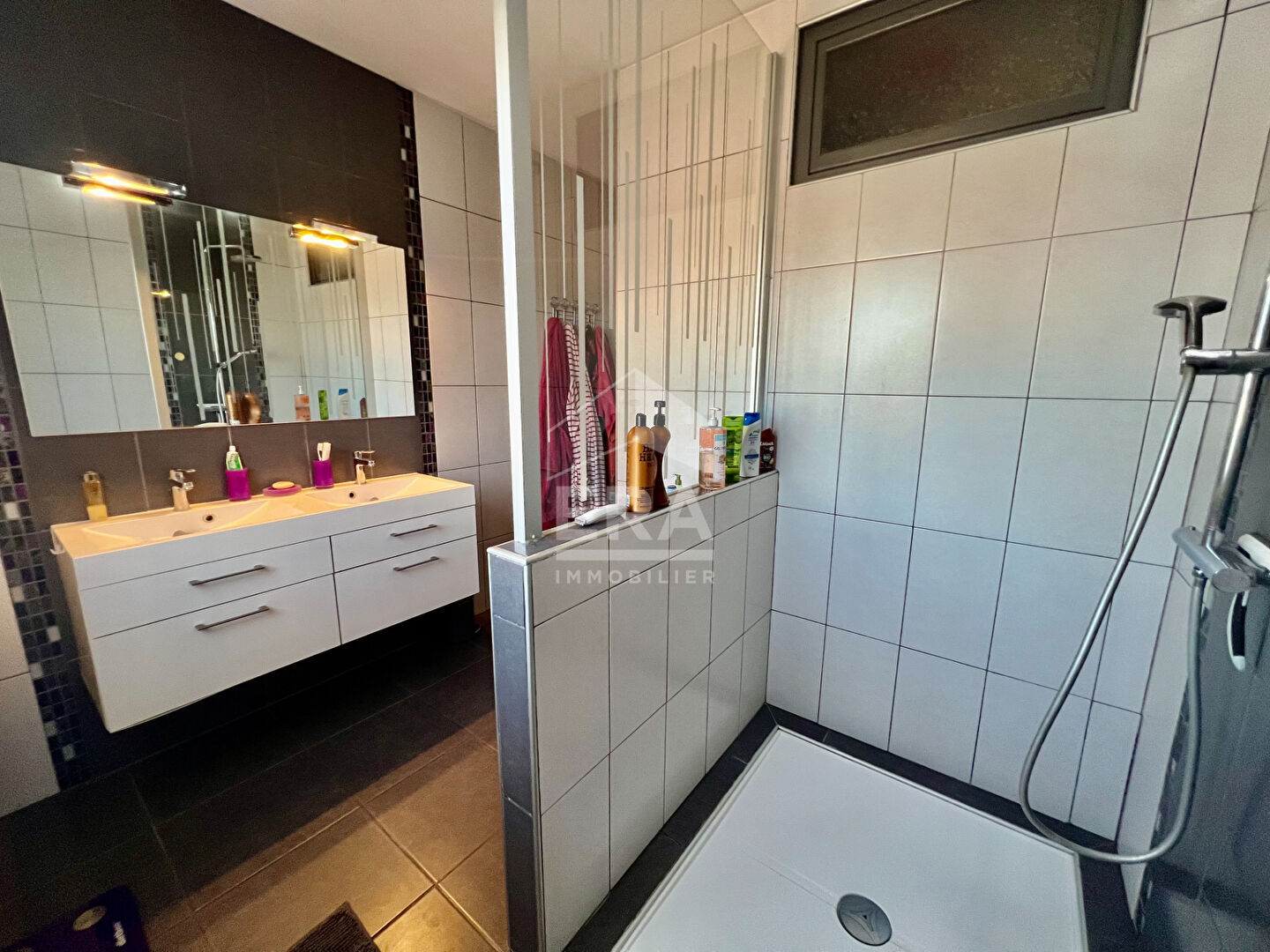 Photo Maison familiale 5 chambres - proche commodités image 6/6