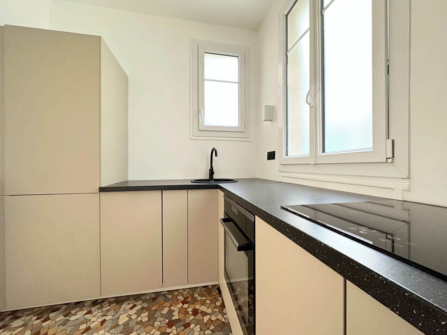 Photo Appartement Paris 2 pièce(s) 43 m2 image 4/6