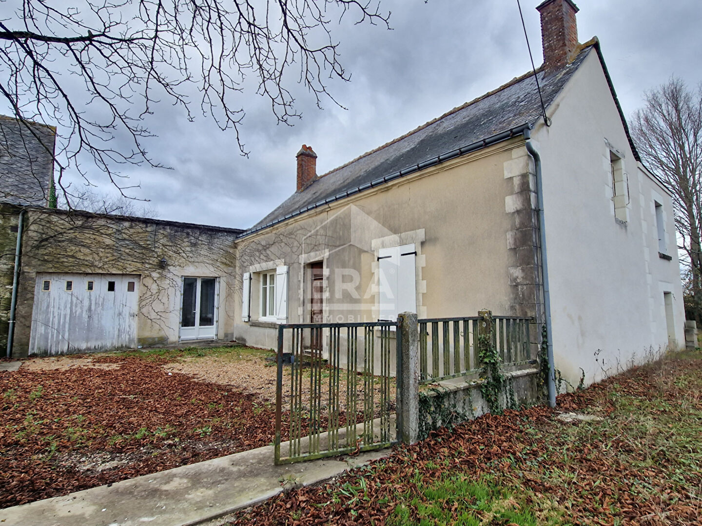 Photo 37270 ATHEE SUR CHER- A vendre maison + grange de 118.72 m² habitables image 1/6