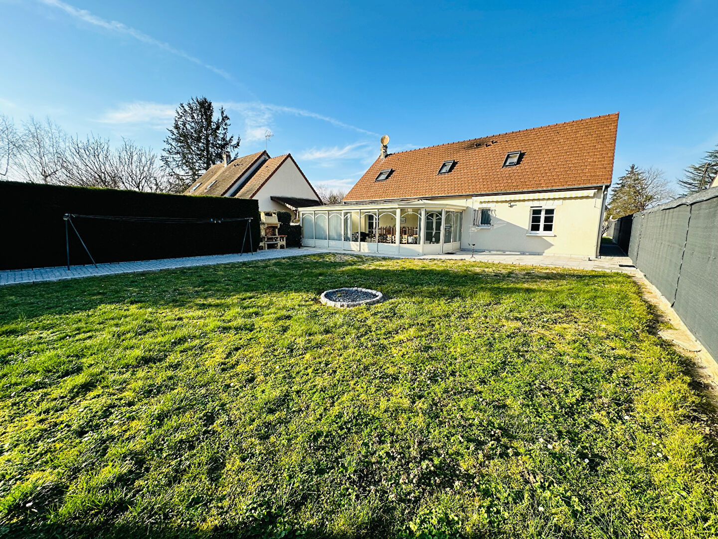 Photo Maison BALLAN-MIRÉ 8 pièces image 1/6