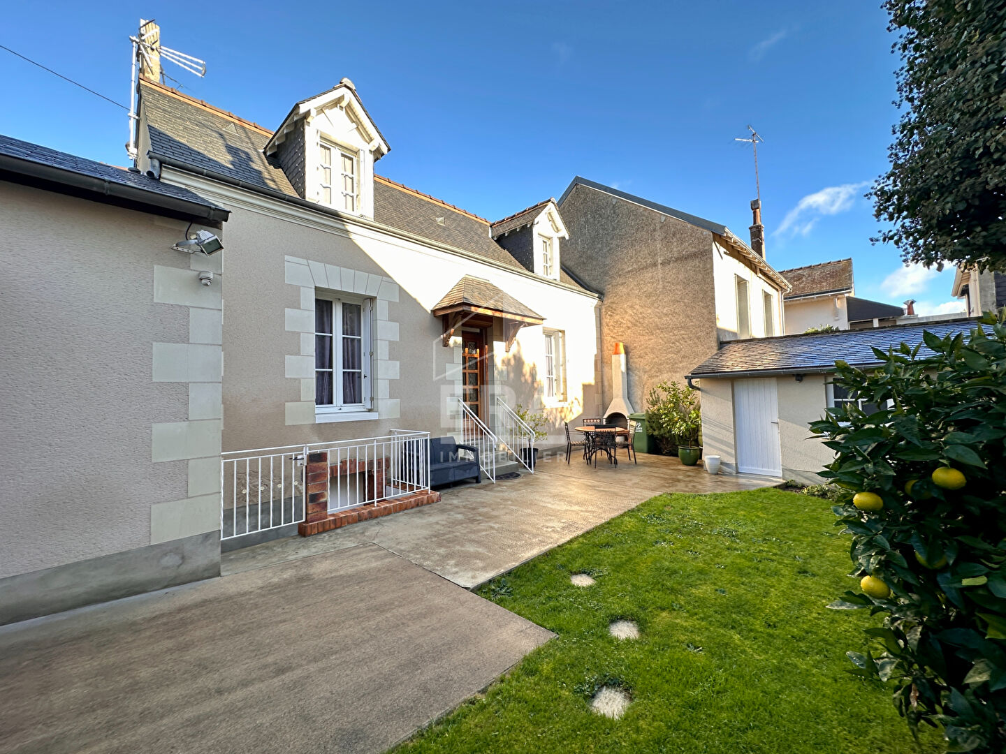 Photo Charmante Maison de ville avec extérieur coup de coeur - Tours image 1/6