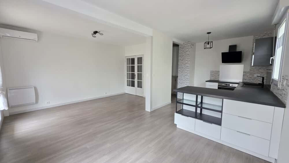 Photo SAINT-AVERTIN - F3 EN RÉSIDENCE AVEC JARDIN, CAVE ET BOX image 5/6