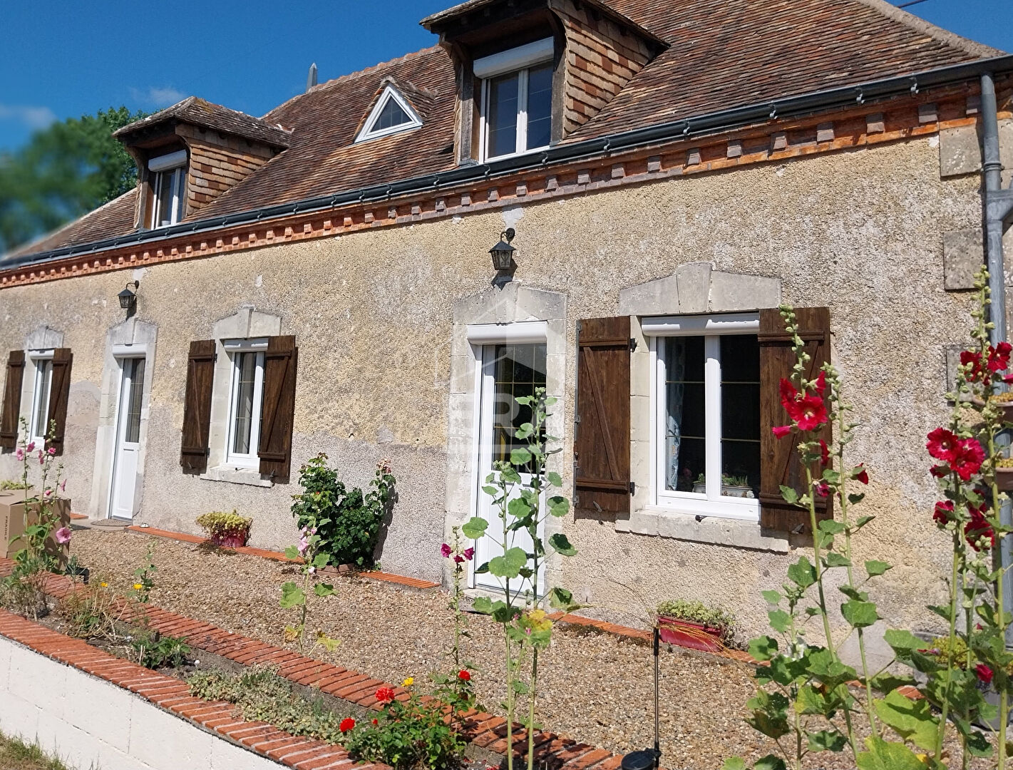 Maison SAINT SYMPHORIEN LES PONCEAUX (180 m²)