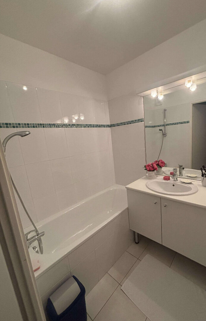 Photo Appartement  3 pièce(s) 59 m2 image 4/4