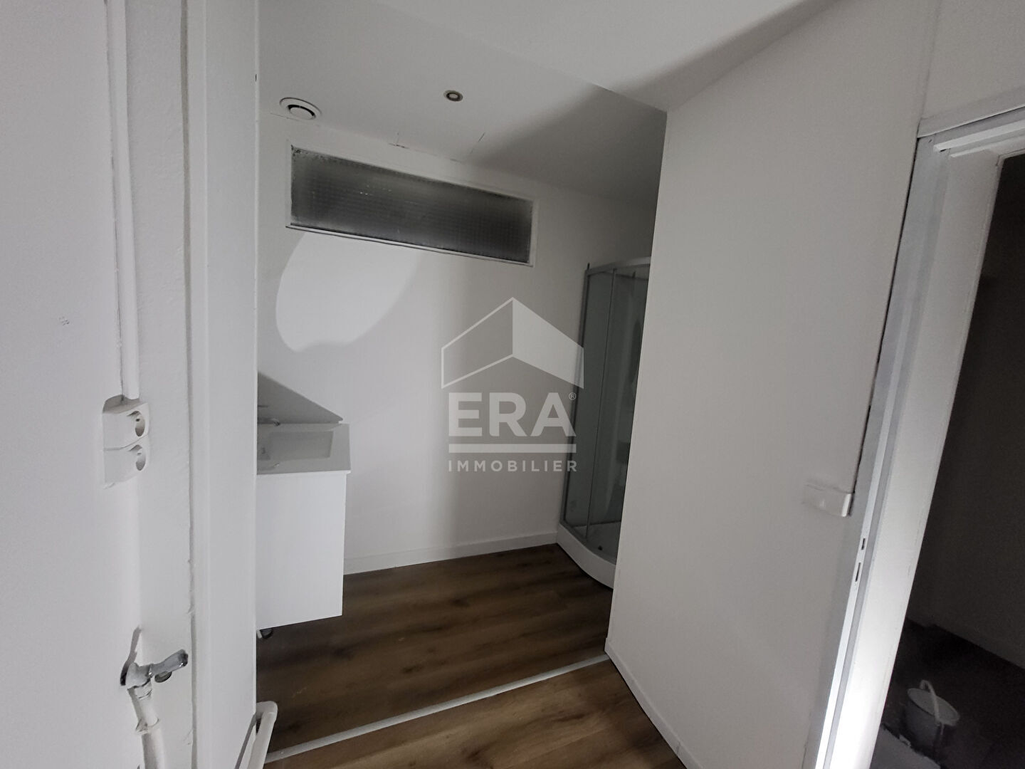 Photo Immeuble Avion 155 m2 image 5/6