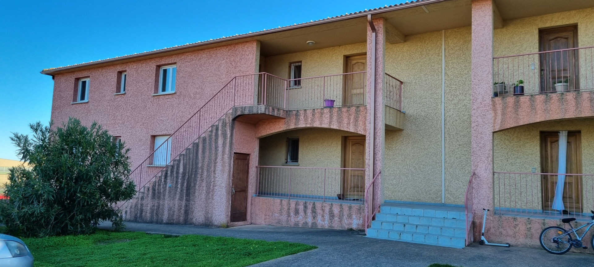 Photo Appartement T4 en location à BORGO image 1/6