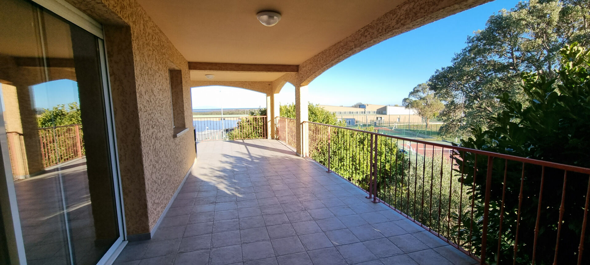 Photo Appartement T4 en location à BORGO image 3/6