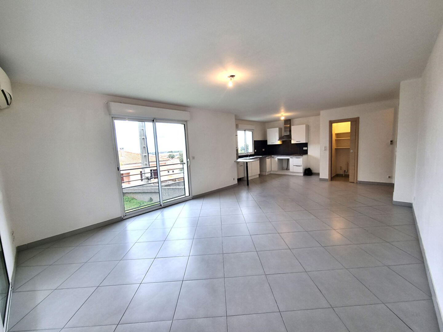 Photo À louer : Appartement lumineux de 3 pièces à Biguglia ! image 2/6