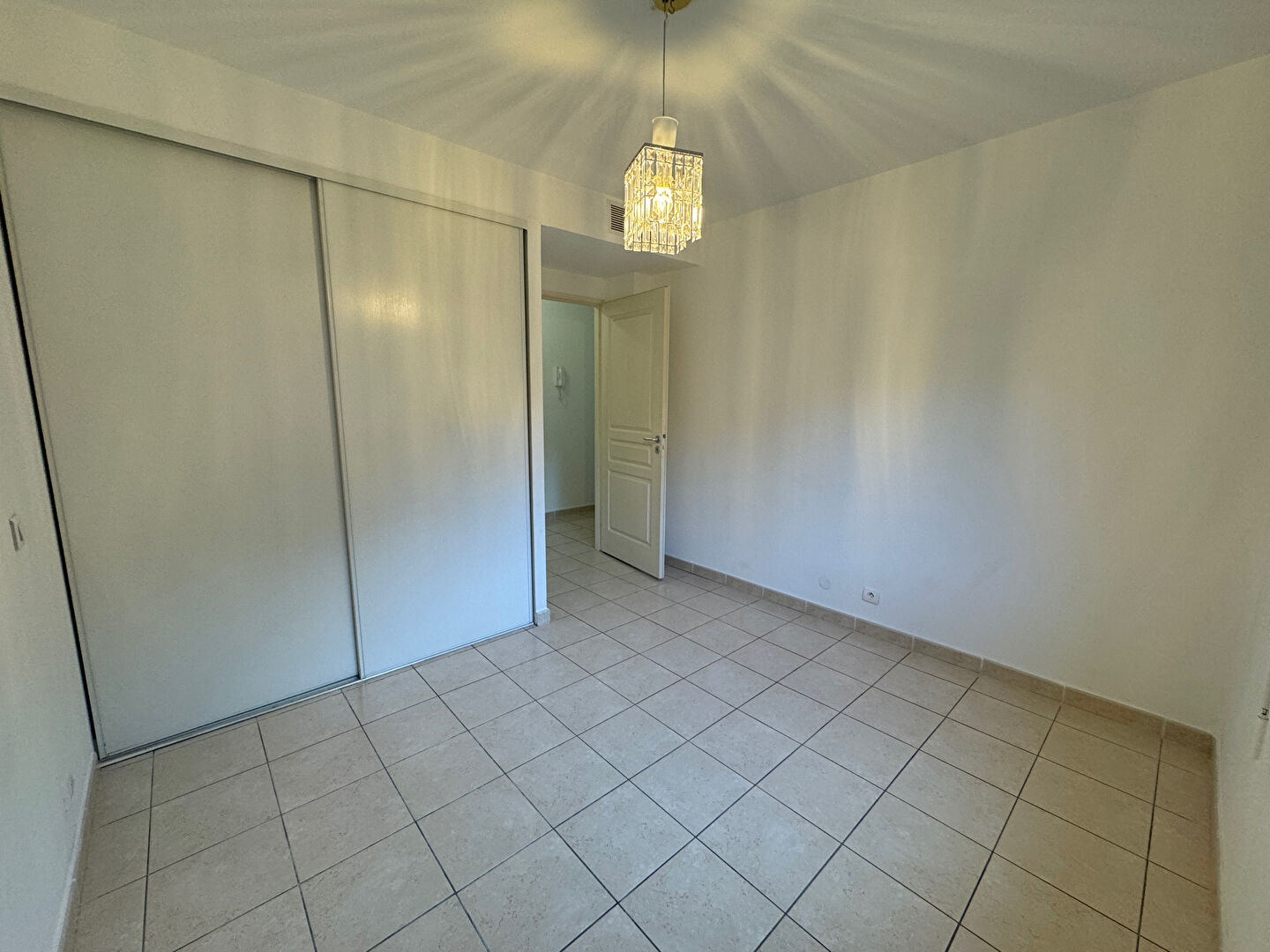 Photo Appartement T3 (73 m²) à louer à BASTIA image 6/6