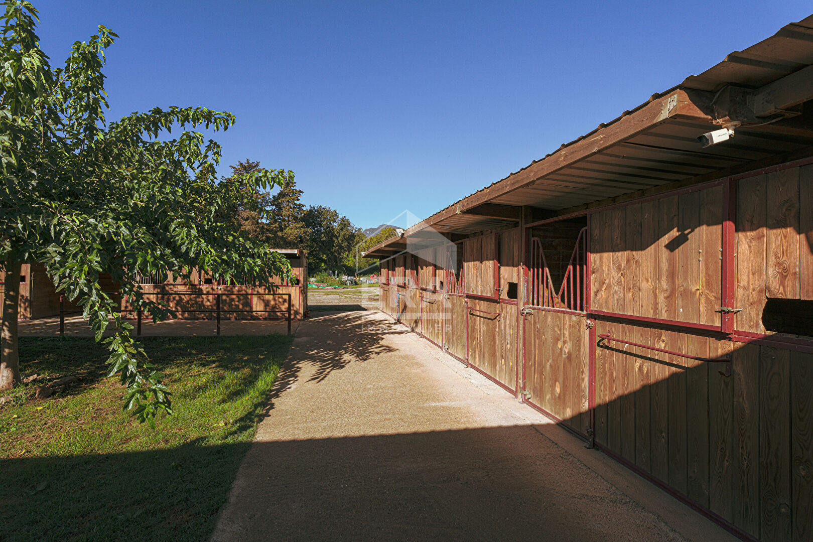 Photo A vendre propriété équestre de 37802 m² entièrement aménagée image 6/6