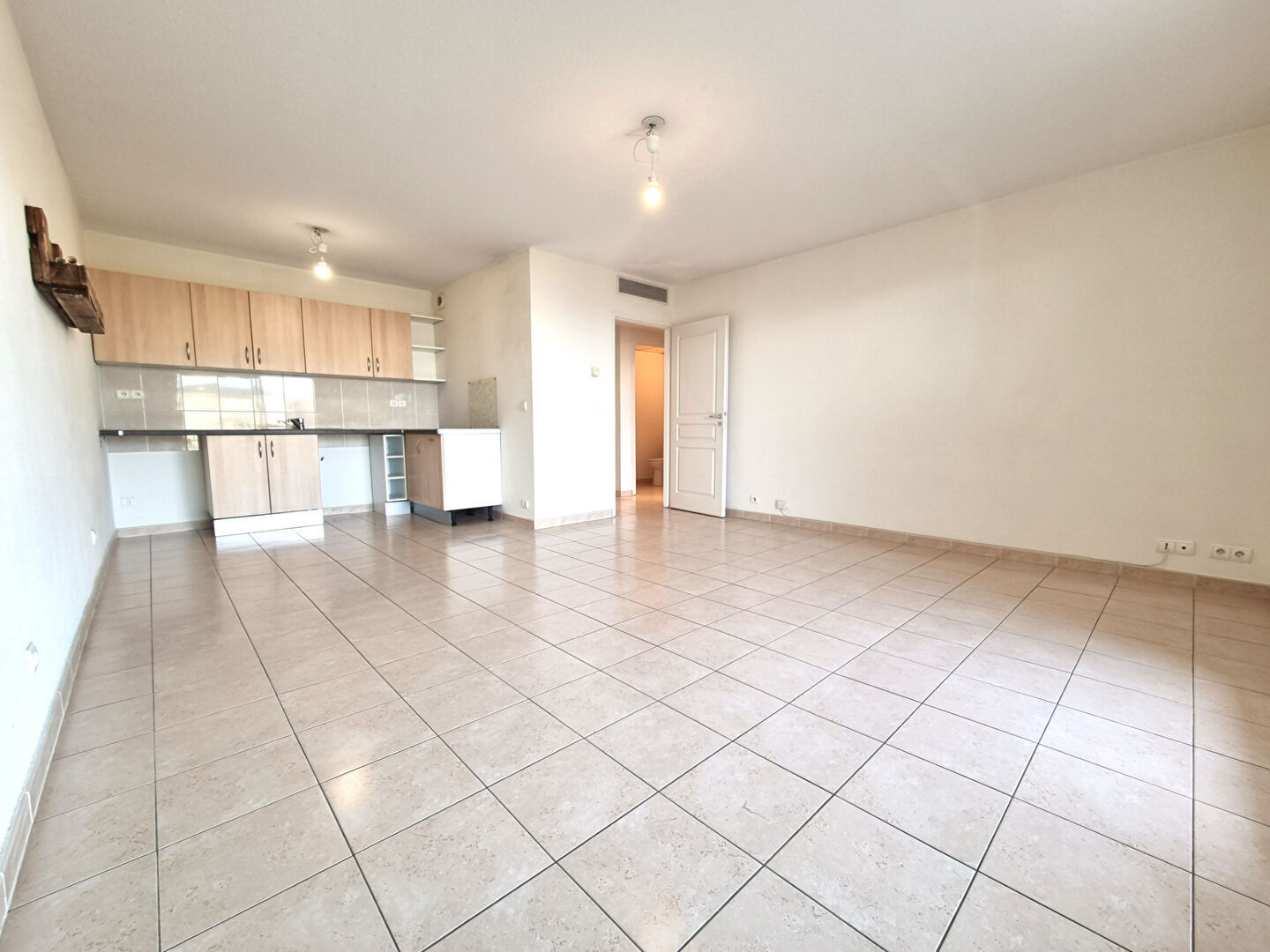 Photo Appartement Bastia 2 pièce(s) 20600 Bastia image 2/5