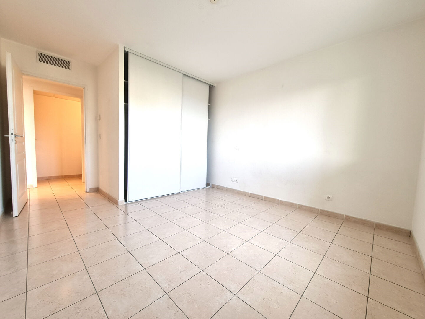 Photo Appartement Bastia 2 pièce(s) 20600 Bastia image 3/5