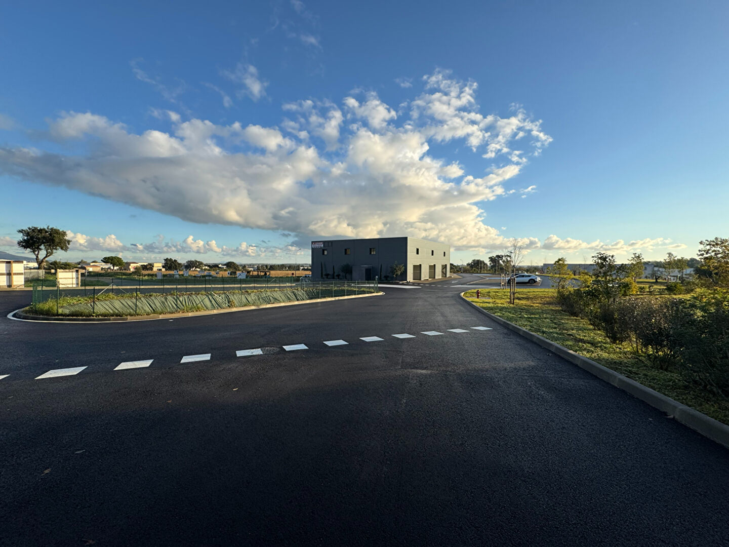 Photo Entrepôt / local industriel Biguglia 1 pièce(s) 400 m2 image 4/5