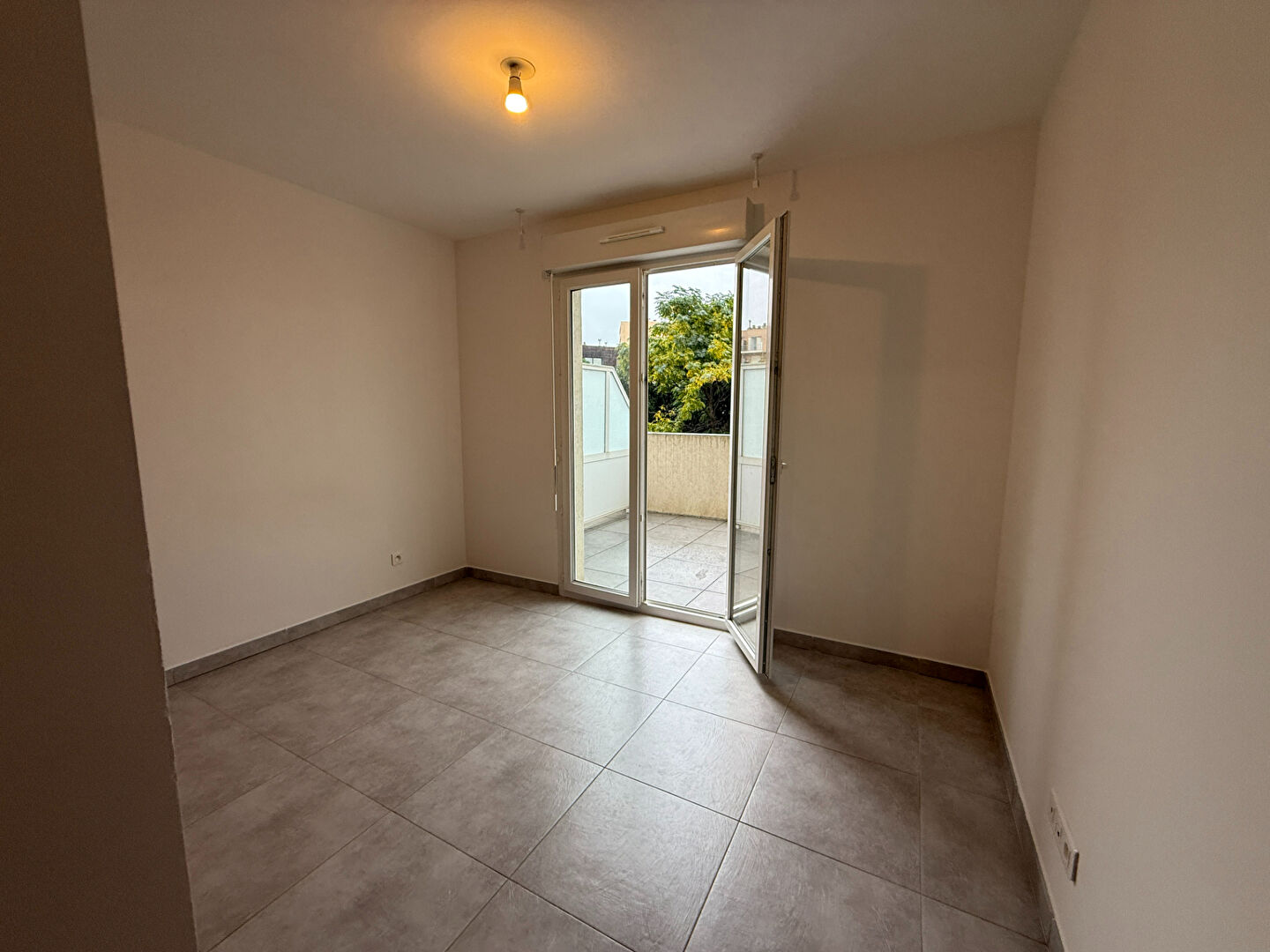 Photo À louer : Appartement T3 lumineux à Bastia image 5/6