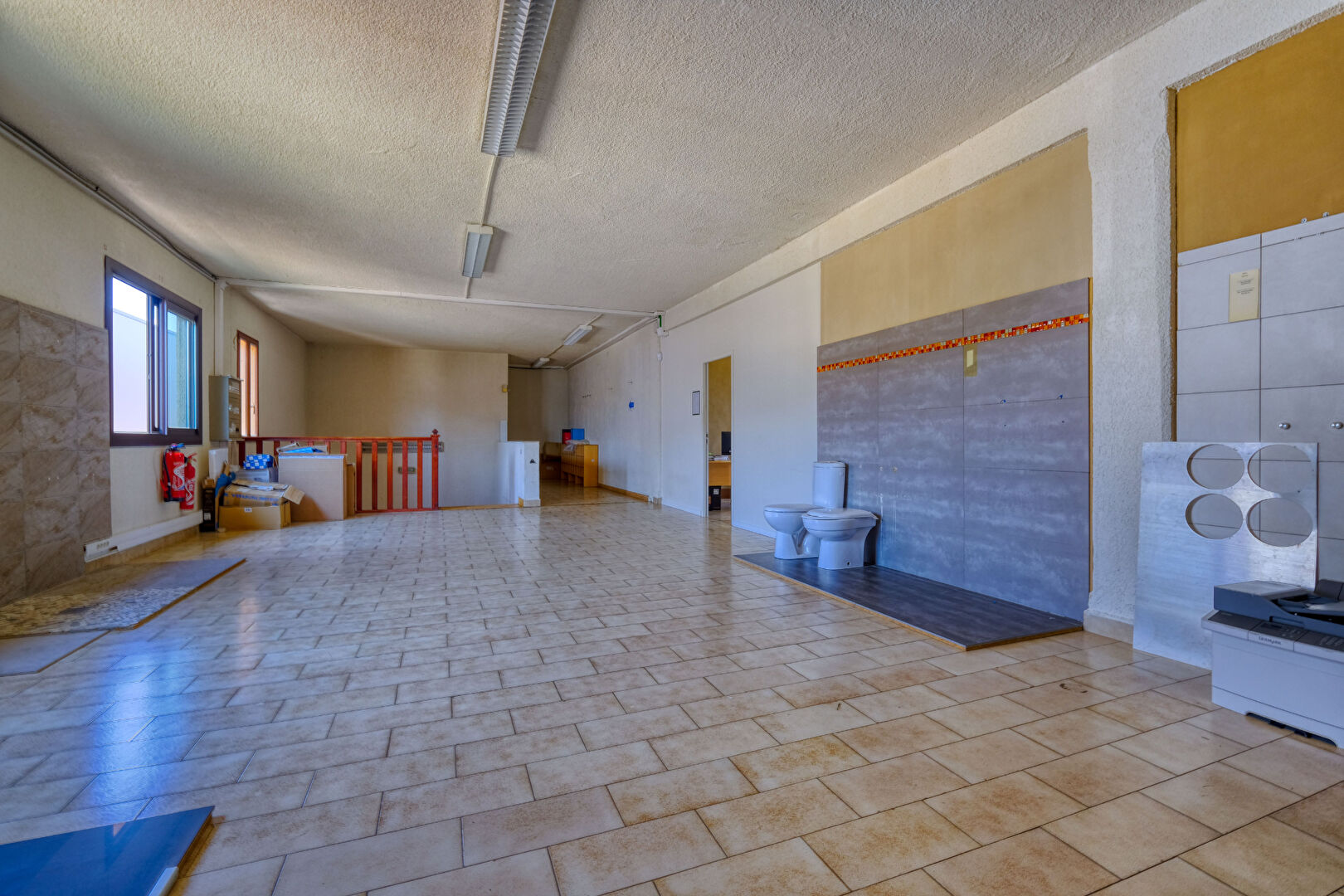 Photo Immeuble / local commercial Zone Industrielle Furiani 11 pièces - 500 m² image 4/6