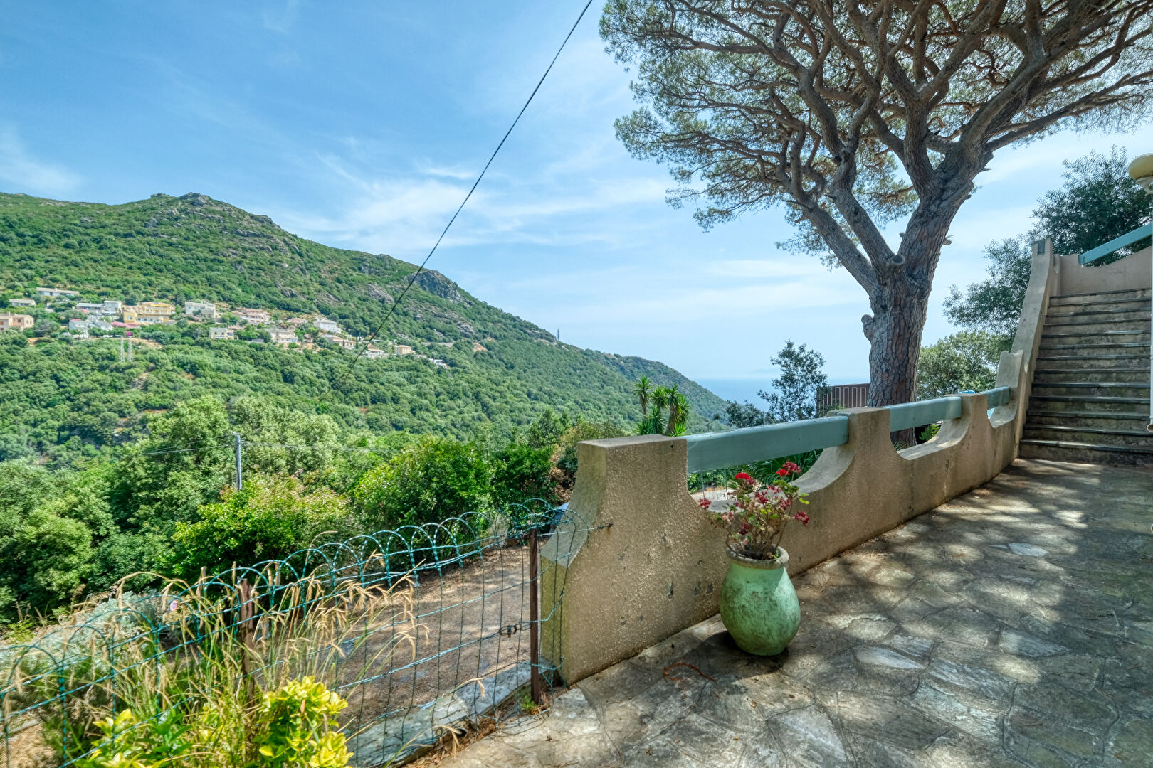 Maison Ville Di Pietrabugno 6 pièces 194 m2 - terrain 1710 m2 vue mer et montagne