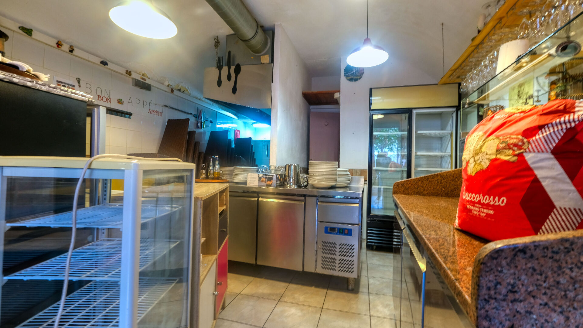 Photo Vente local commercial - Fond de commerce Bastia 21 m² et terrasse image 3/6