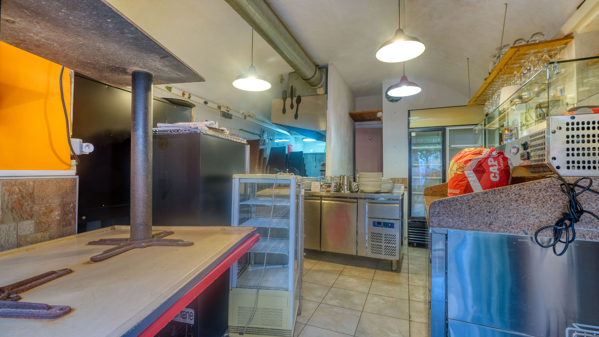 Photo Vente local commercial - Fond de commerce Bastia 21 m² et terrasse image 5/6