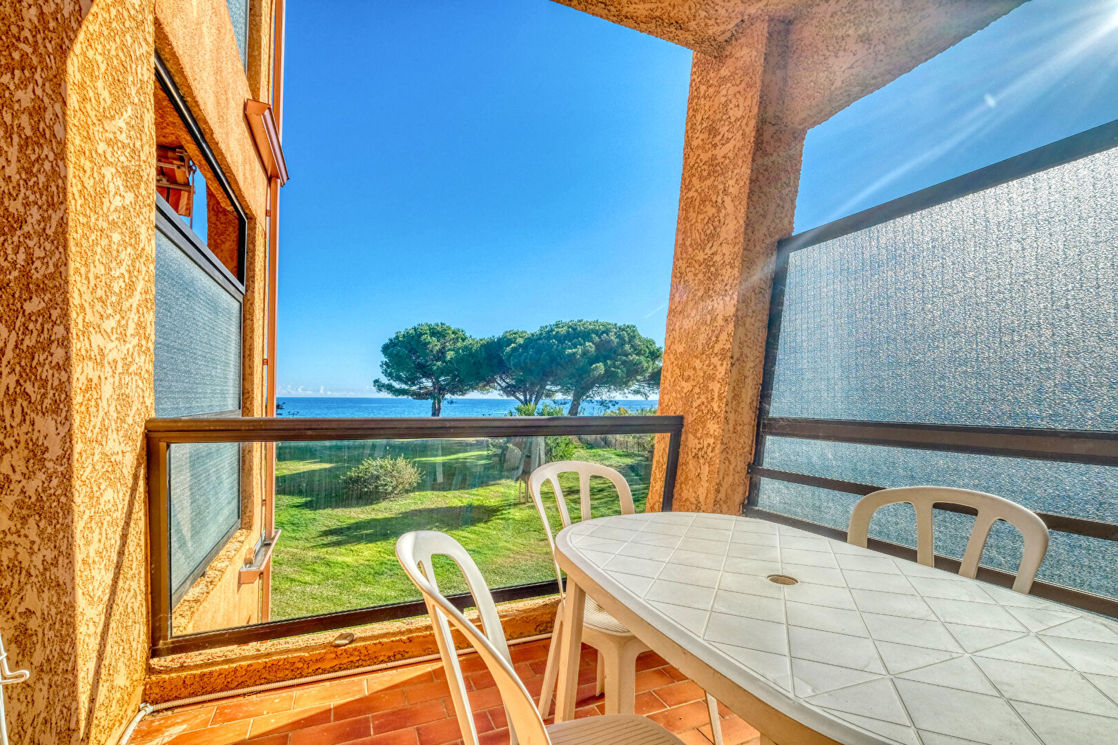 Studio 28.50m²  + cave de 9,60 m²  Santa Lucia Di Moriani Plage