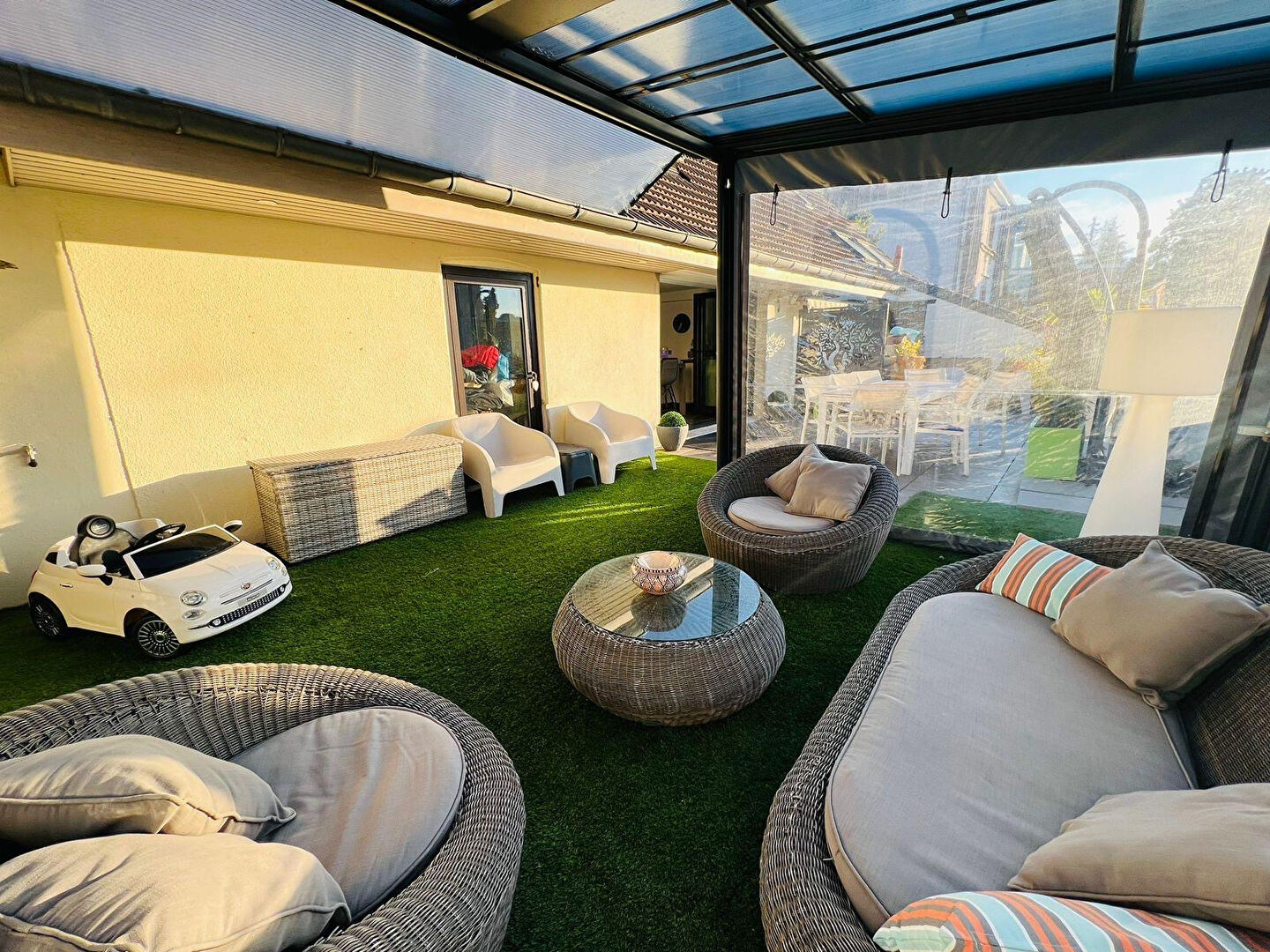 ROOFTOP D'EXCEPTION  DUPLEX 7 PIECES RENOVE TERRASSE PARKING BAVILLIERS