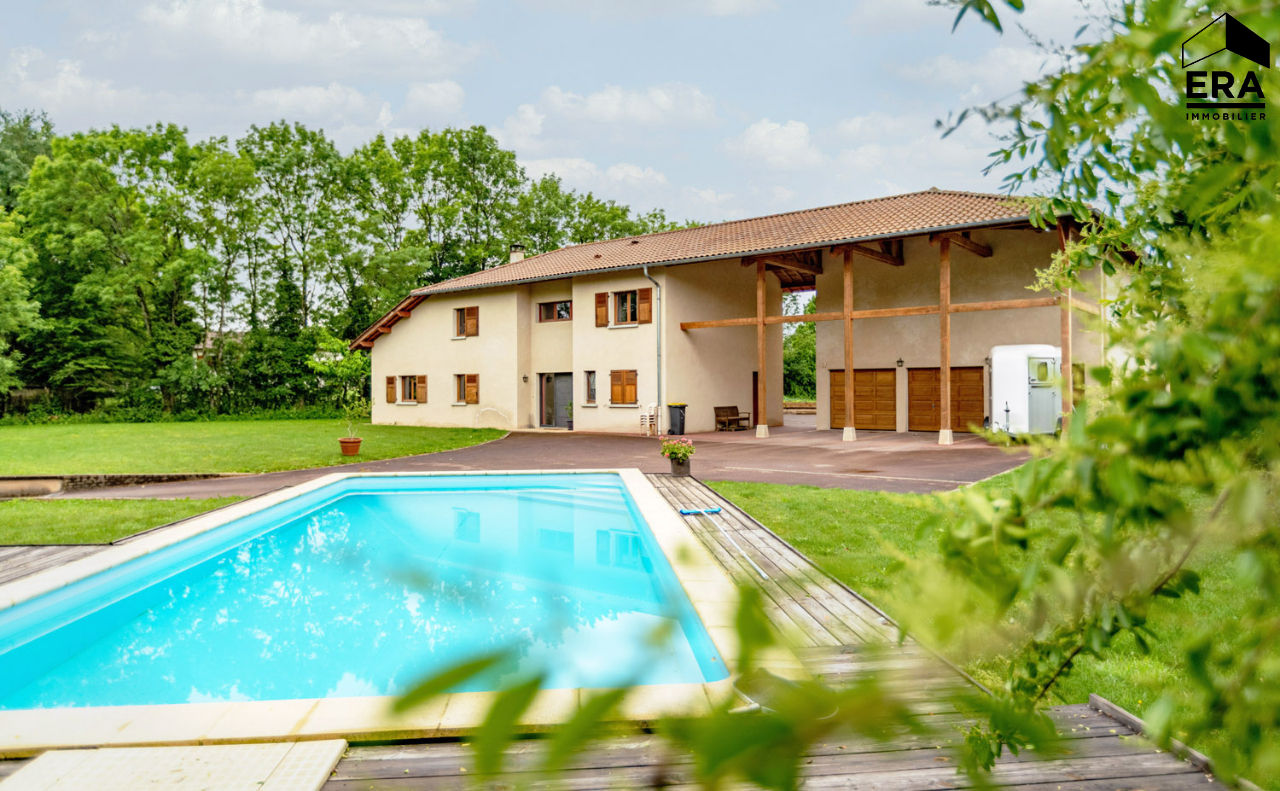 5 mn de Bourg maison bourgeoise récente de 200 m2 , 5 ...