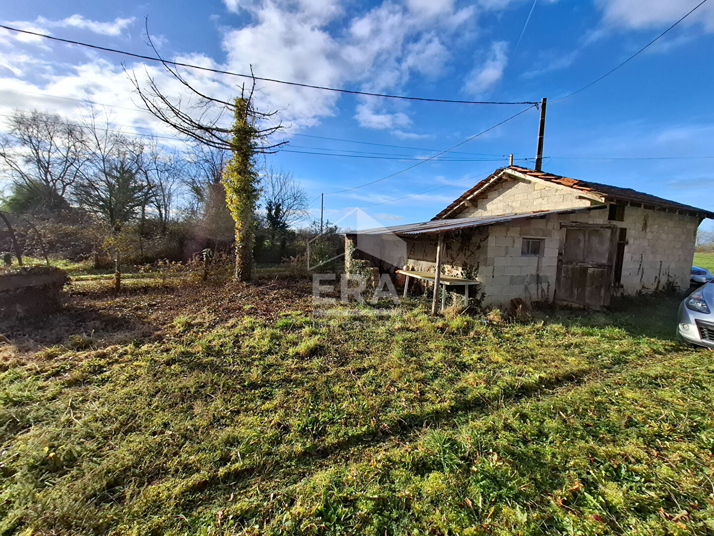 Photo Corps de ferme proche de Montrevel, 5min dans environnement calme avec dépendances image 2/6