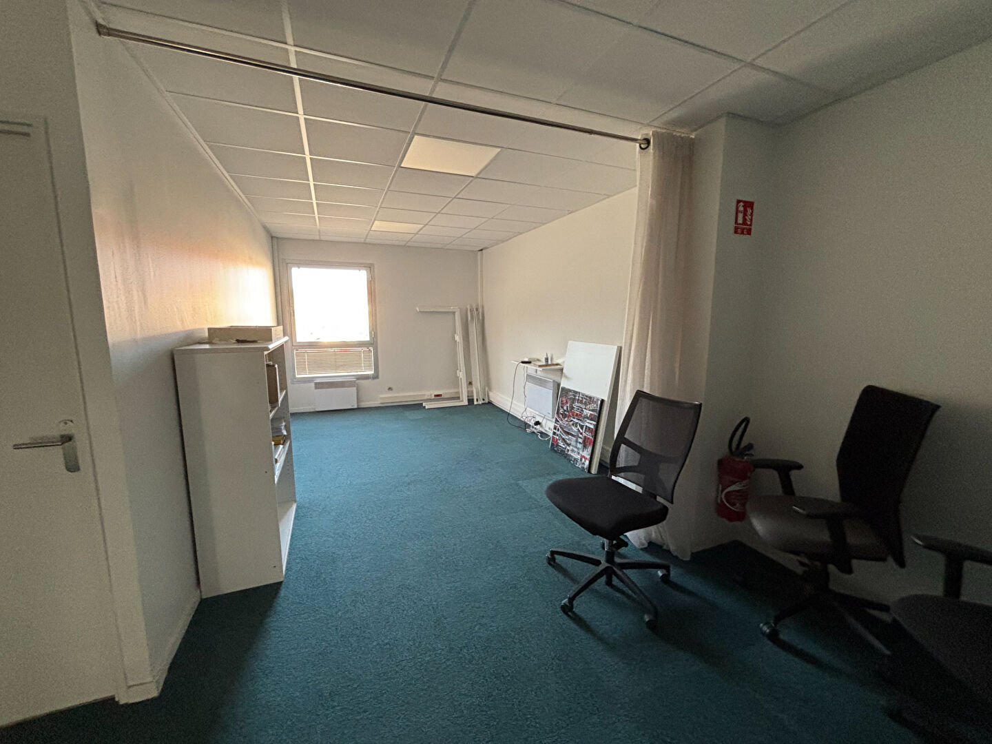 Photo Bureaux Bourg En Bresse 177.29 m2 image 3/5
