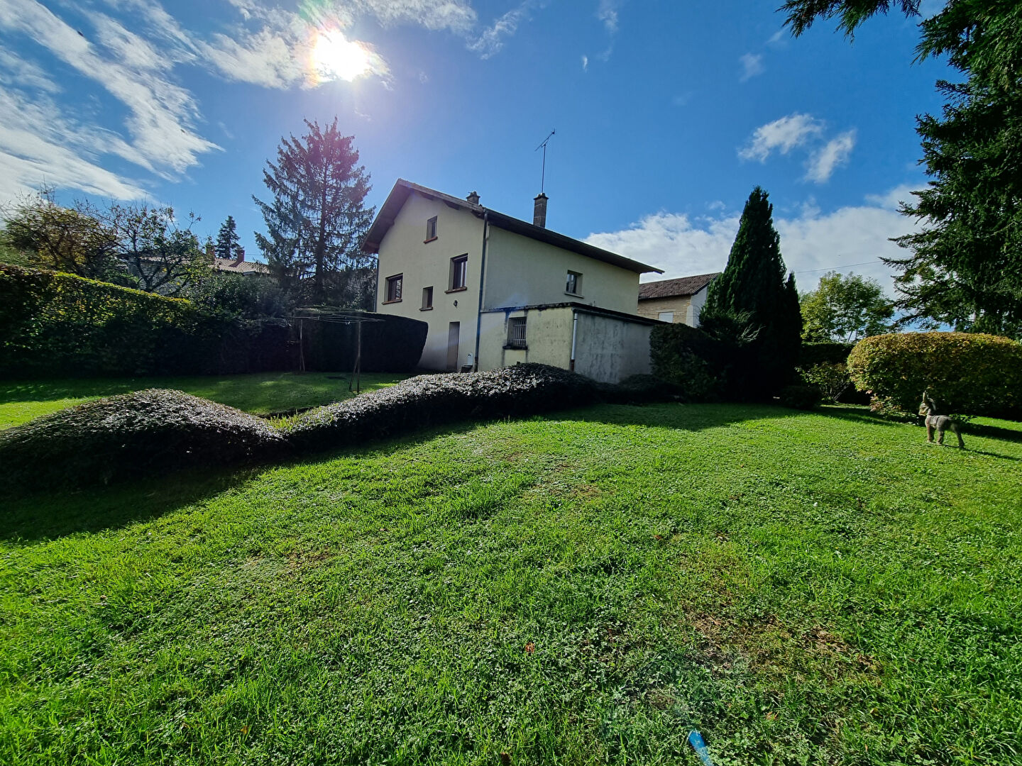 Maison à vendre à Revonnas - 5 pièces avec terrain spacieux